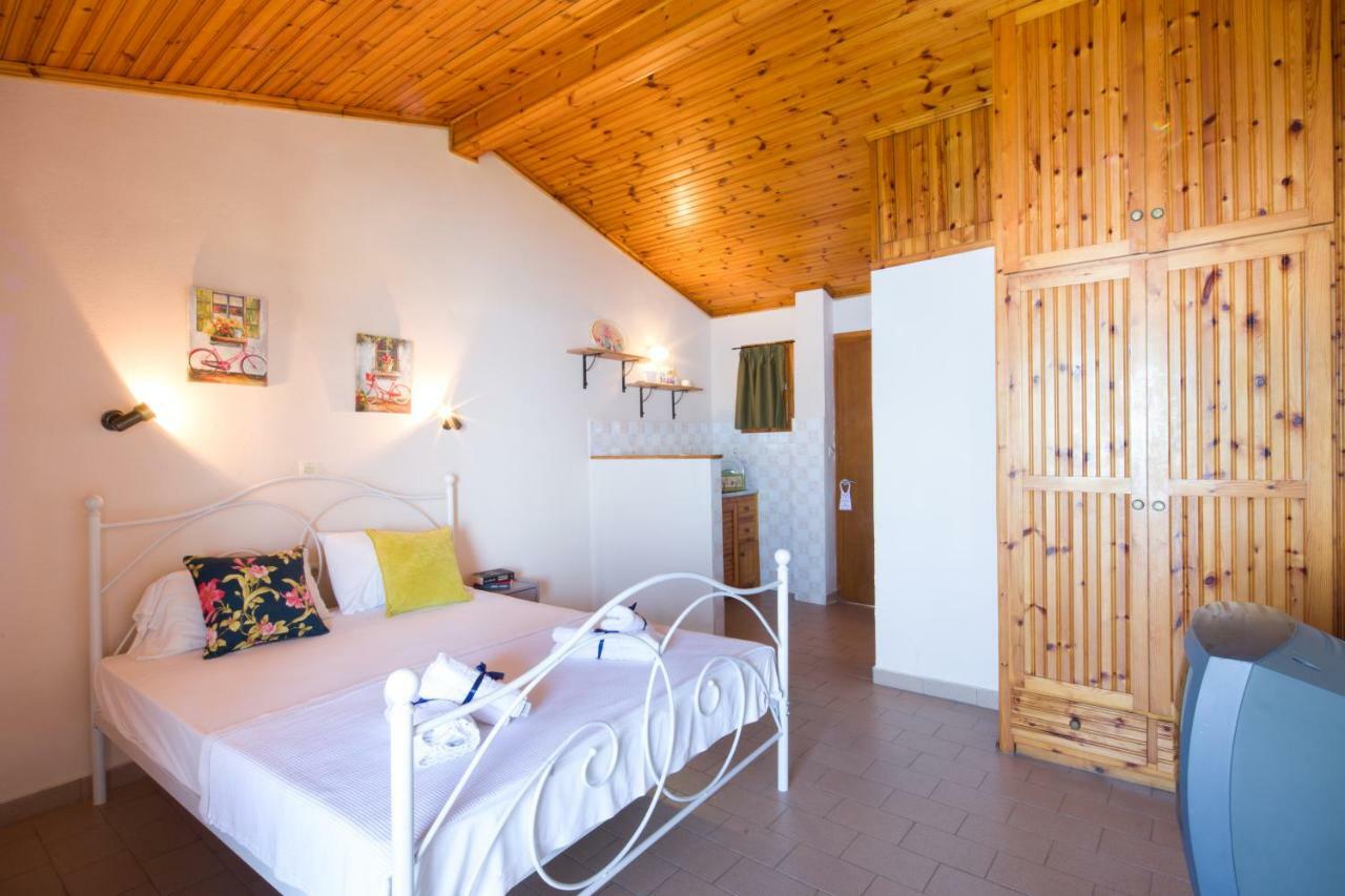 Casa Dei Venti - Sea View Apartments - 100M From The Beach Бенитсес Экстерьер фото